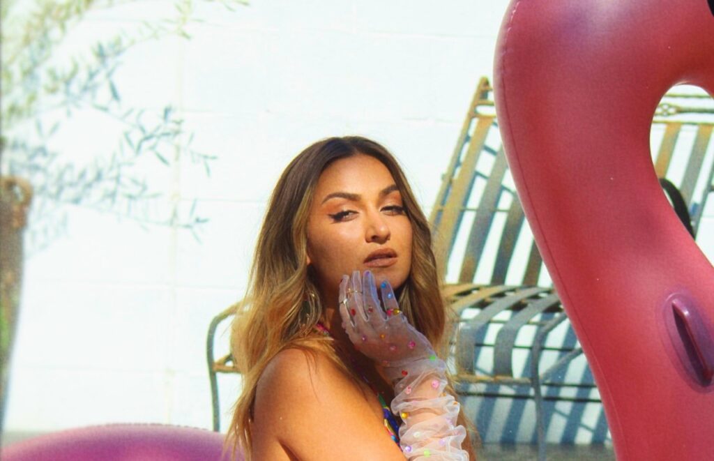 Pop Princess iLana Armida Releases Easygoing Vacation Hit ‘Summertime Love’